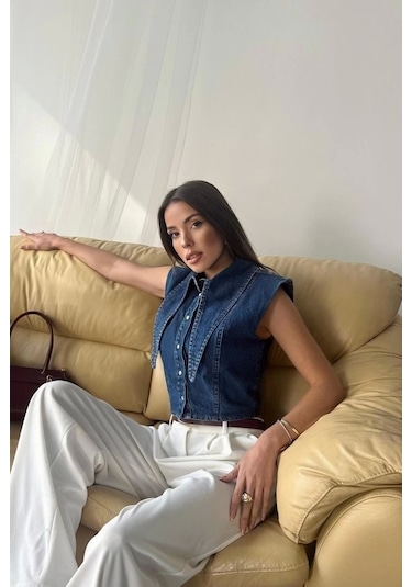 Mavi Yaka Detaylı Denim Crop Mavi