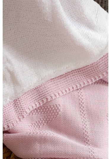 Toffy Toz Pembe Harf İşlemeli Örgü Bebek Battaniyesi 100x100 Pembe