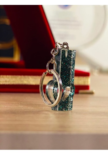 Harfli Anahtarlık Epoksi Kişiye Özel Yapım El Yapımı Harf Anahtarlık Kalp Model Özel Tasarım Hediyelik Ürün Kalp Desenli Simli Anahtarlık Altın