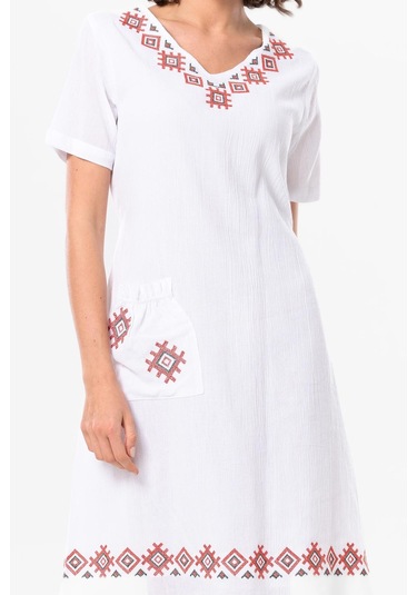 Kolsuz Şile Bezi Kruvaze Yaka Nakışlı Tülin Midi Boy Yazlık Otantik Elbise Beyaz Byz-beyaz