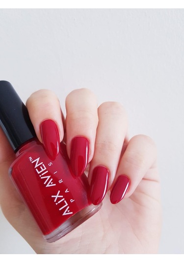 Alix Avien Kırmızı Oje 16 Yüksek Pigmentli Uzun Süreli Kalıcılık Hızlı Kuruma Nail Lacquer 16