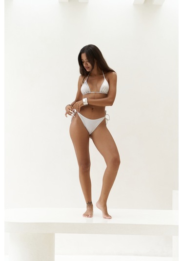 Mutia Bağcıklı Parlak Beyaz Bikini Altı Beyaz