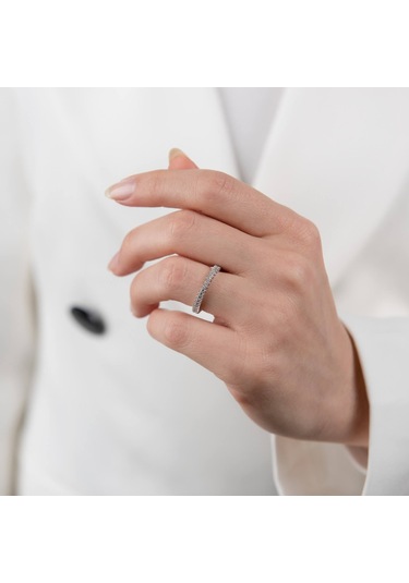 Gümüş Tek Sıra Zirkon Taşlı Tamtur Yüzük