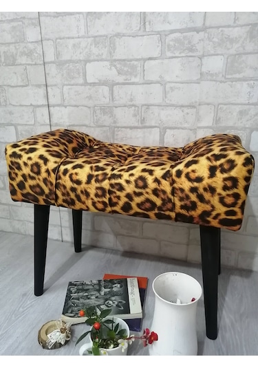Puf . Leopar Desenli Siyah Ahşap Ayak Çima Dikiş Spor Modern Tasa