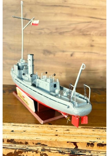 Orp Pomorzanin Mayın Tarama Gemi Maketi