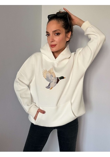 Ali Butik Beyaz Önü Nakış İşleme Şardonlu Sweatshirt Beyaz