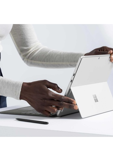Microsoft Surface Pro Copilot+ 11. Edition Kalem Depolamalı Q İngilizce Klavye Gri