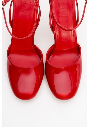 Blues Kırmızı Rugan Yuvarlak Burun Bilekten Bağlamalı Kadın Yüksek Topuklu Ayakkabı Kırmızı Rugan Kırmızı