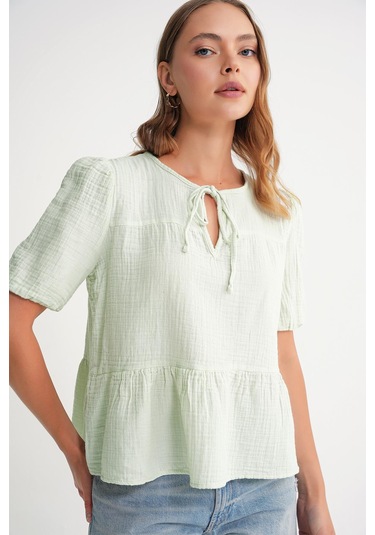 4715 Kadın Yakası Bağlamalı Kısa Kol Müslin Bluz Adaçayı Adaçayı
