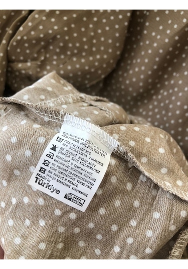 Kadın Puantiyeli Bej Renk Viskon Kumaş Ön Düğmeli Ayarlanabilir Kuşaklı Tesettür Elbise Bej