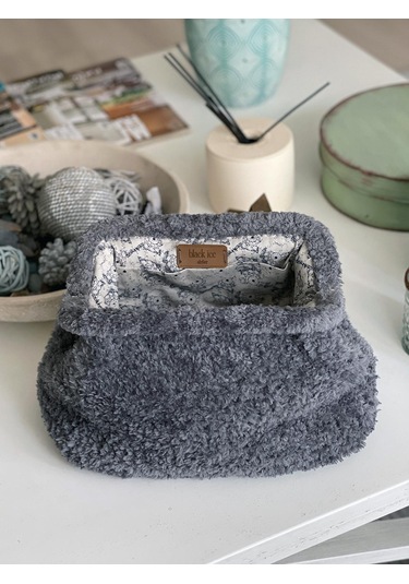 El Yapımı Antrasit Teddy Yün Örgü El Çantası Antrasit