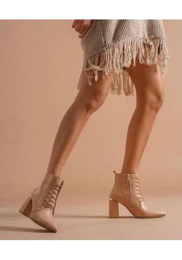 Feles Bağcıklı Kadın Topuklu Bot Nut