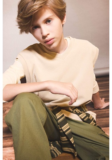 Defacto Erkek Çocuk V Yaka Yıkamalı Süveter G1819a825aubg779 Bej