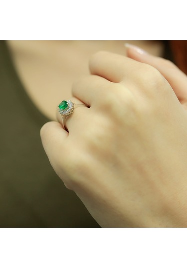 Lova Pırlantalı Oval Zümrüt Anturaj Yüzük - 1020236