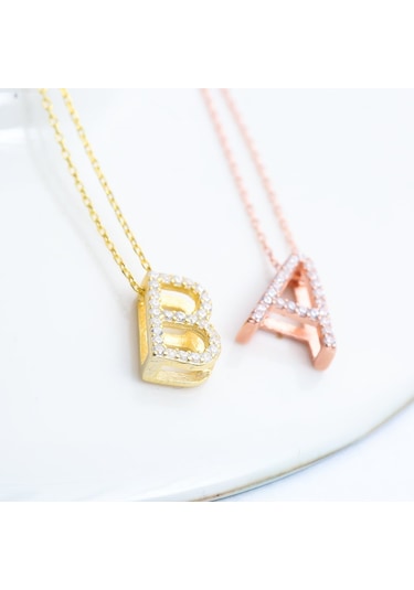 Mia vento Işıltılı Prizma V Harfi Gold Renk Gümüş Kolye
