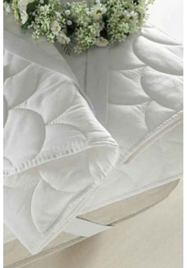 Kapitoneli Sıvı Geçirmez Ped 180X200 Cm Çift Kişilik Alez