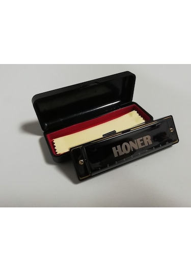Honer 10 Delikli Mızıka
