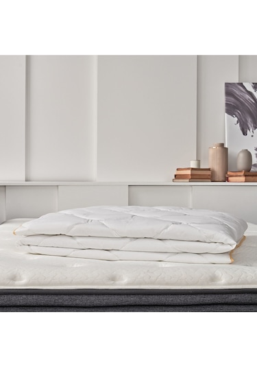 Yataş Bedding Dacron® Hallofıl® Allerban® Yorgan 200 Gr.