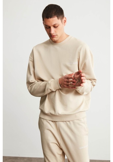 Raırok Erkek İçi Polarlı Comfort Oversize Nakışlı Bej Sweat