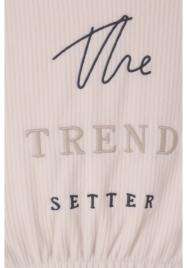 Monox Kız Çocuk Trend Nakışlı Tarz Fitilli Polar Takım Taş