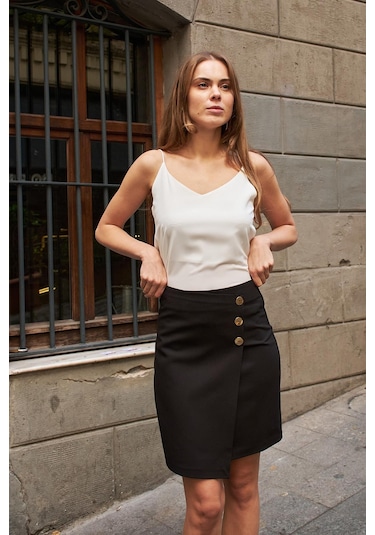 Kadın Arkadan Fermuarlı Düğme Detaylı Hafif Likralı Kumaş Diz Üstü Kalem Etek-siyah Siyah