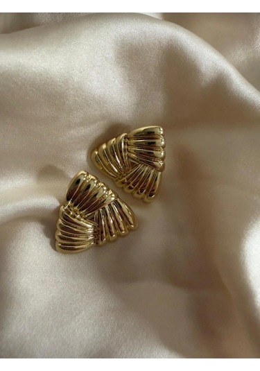 Üçgen Kabartmalı Gold Renk Küpe Altın