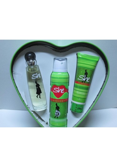 She Is Sweet Kadın Parfüm EDT 50 ML + Sprey Deodorant 150 ML + Vücut Kremi