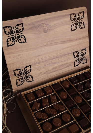 Moon Chocolate Special Handmade Dolgulu Çikolata Ahşap Kutu 40'lı