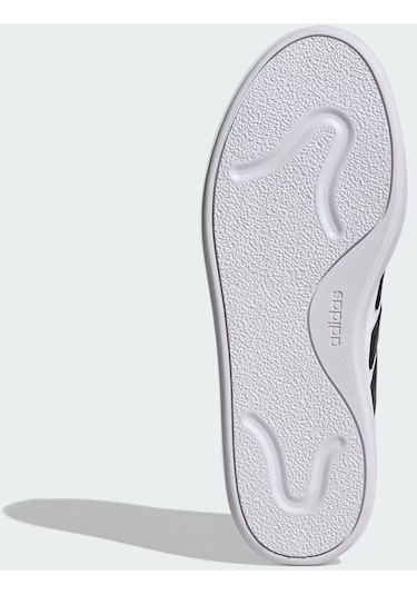 Ftwwht/cblack/ftwwht Courtblock 001