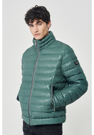 Lee Regular Fit Normal Kesim Dik Yaka Haki Şişme Mont L222378801 Haki