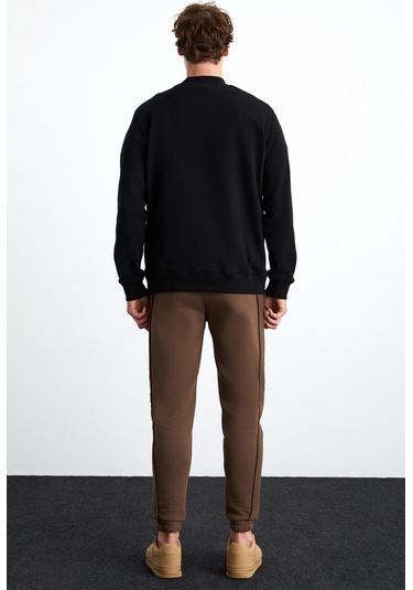 Chasey Erkek Organik Pamuklu Dik Yaka Içi Polarlı Baskılı Siyah Sweatshirt