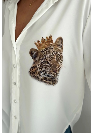 Kral Aslan Desen Baskılı Taşlı Gömlek Beyaz