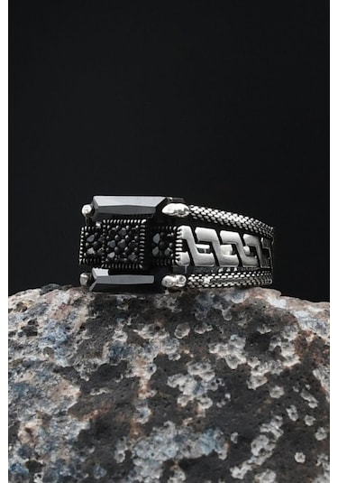 Pençe Figürlü Siyah Baget Taşlı 925 Ayar Gümüş Erkek Yüzüğü 901719 Gümüş