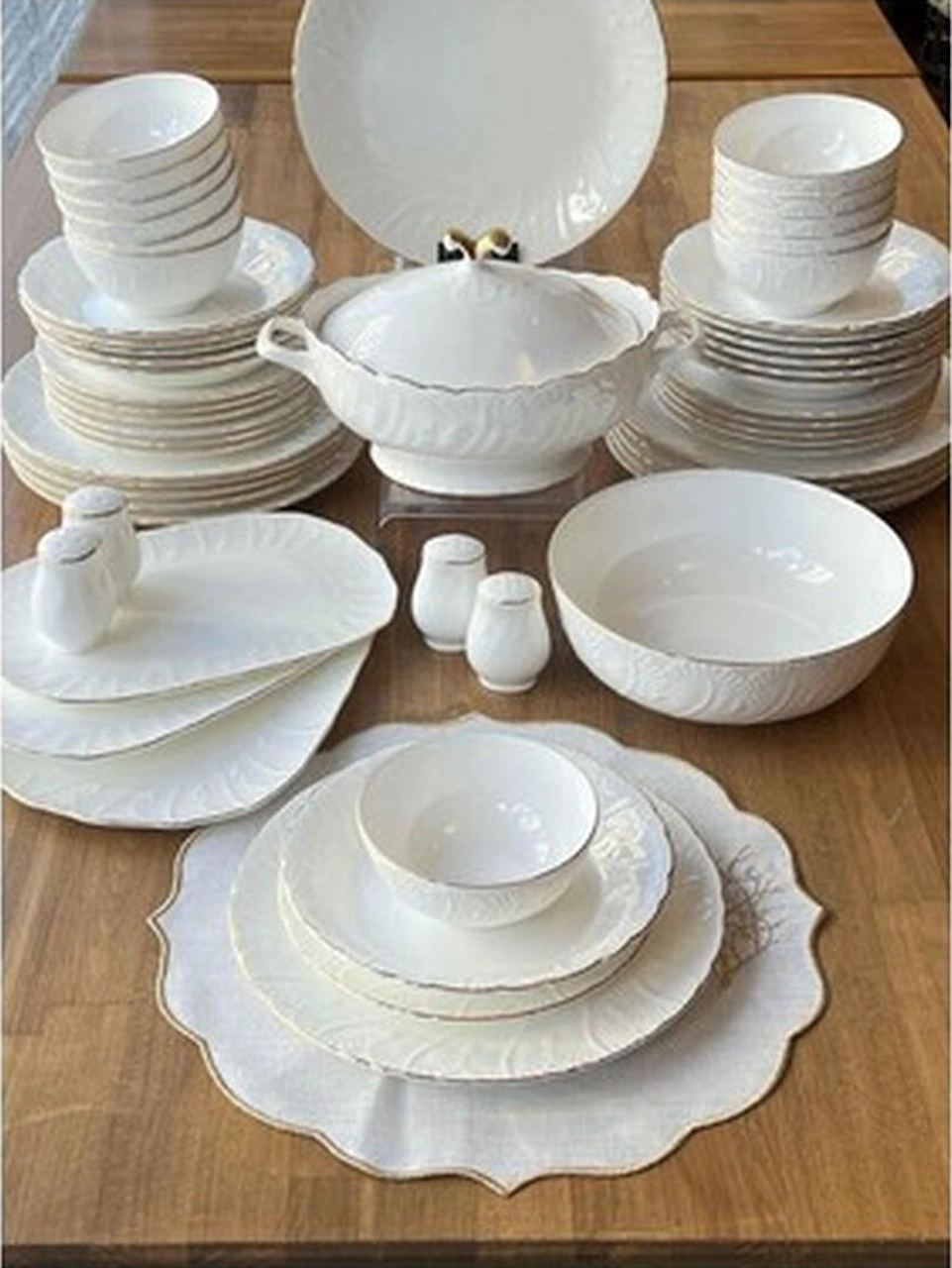 Rossev Yemek Takımı Tıffany Gold 58 Parça 12 Kişilik Süt Beyazı