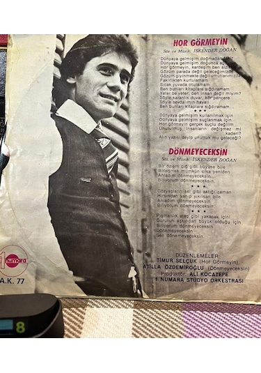 İskender Doğan - Hor Görmeyin / Dönmeyeceksin 1 Numara Plak - 1977