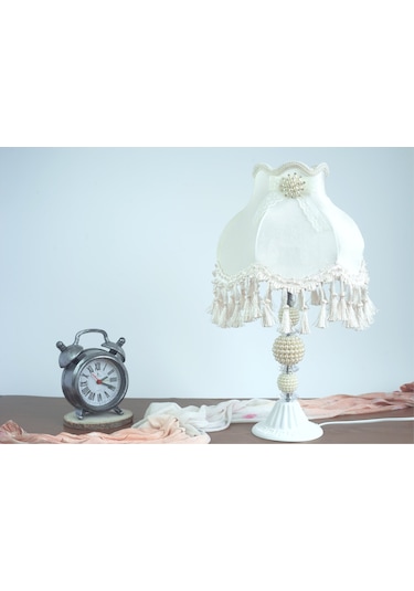Dekovien Kadife Kaplı Çiçek Dekorlu Beyaz Abajur