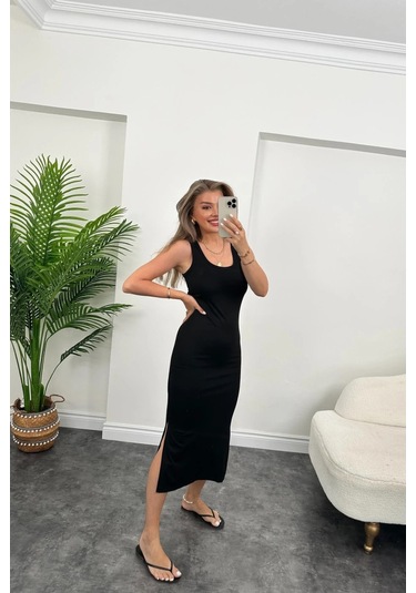 Kadın Çift Yırtmaç Detaylı Sıfır Kol Midi Boy Elbise Siyah