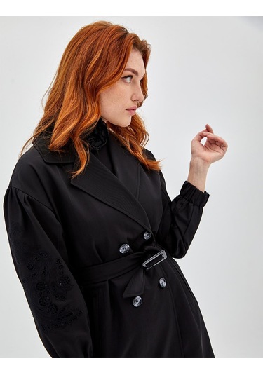 Kadın Nakışlı Lazer Kesim Trençkot - Siyah Siyah