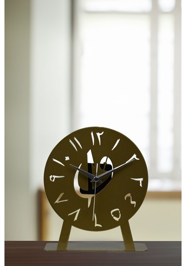 Elif-vav Model Metal Lazer Kesim Akar Sessiz Mekanizmalı Masa Saati Gold