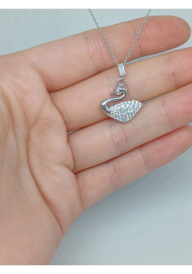 Taşlı Kuğu Figürlü 925 Ayar Gümüş Kolye Zarif Ve Işıltılı Tasarım Gümüş
