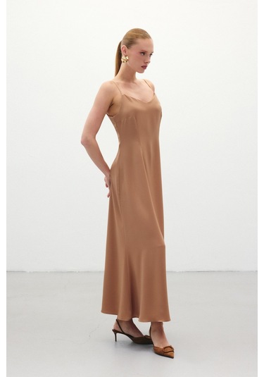 Askılı Uzun Saten Elbise - Camel-136330 Camel
