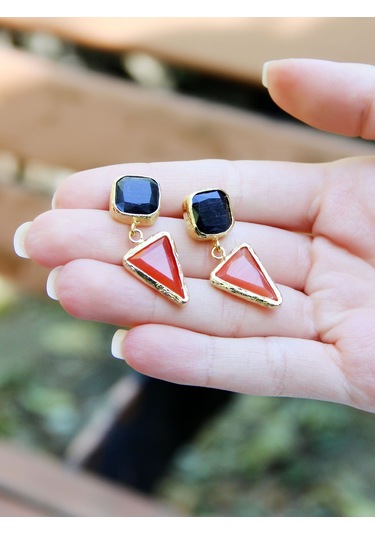 Kare Üçgen Modelli Kedigözü Cam Gold Kaplamalı Kadın Küpe Euku24sk Kırmızı