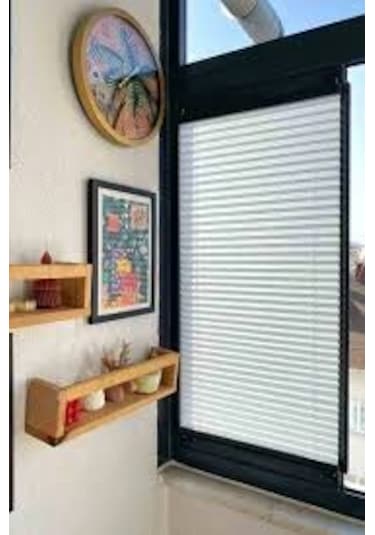 Beyaz 09-01 Plise Perde - Katlanır Cam Balkon Perdesi Beyaz