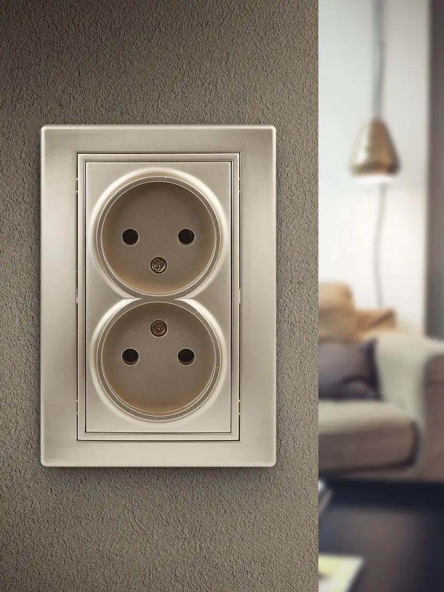 Intro Plano Çiftli Gömme Priz Topraklamasız 16a-250v 131079940 1-204-04