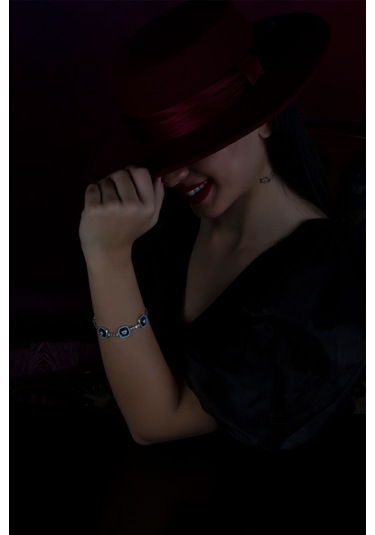 925 Ayar Gümüş Kare Mavi Gözlü Nazar Asansör Bileklik Uvps200121