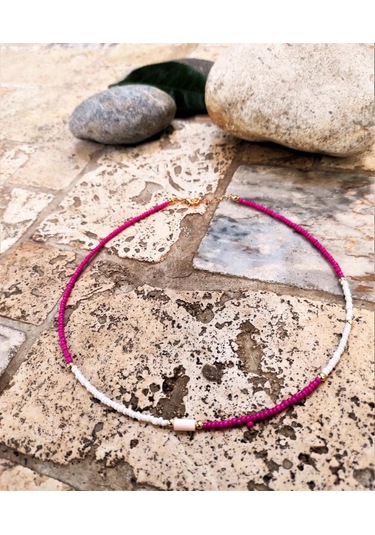 GOLD KAPLAMA SİLİNDİR PEMBE SEDEF TAŞI DETAY PEMBE BEYAZ BONCUK KOLYE-KOL113 Çok Renkli