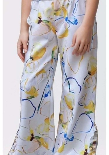 Riccotarz Kız Çocuk Gül Detaylı Tek Omuzlu Kaşkorse Bluz Ve Dijital Baskılı Beyaz Alt Üst Takım Beyaz Riccotarz Kız Çocuk Gül Detaylı Tek Omuzlu Kaşkorse Bluz Ve Dijital Baskılı Beyaz Alt Üst Takım Beyaz