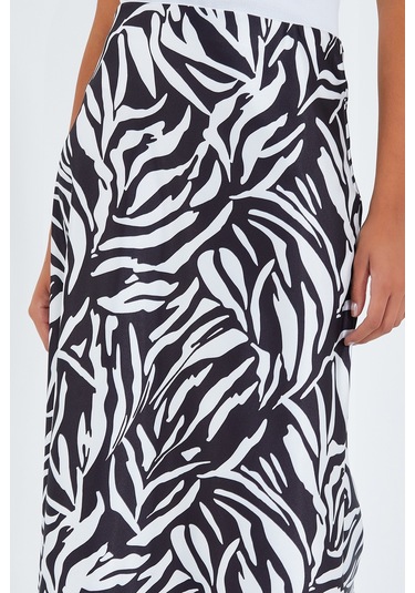 Kadın Siyah Beyaz Desenli Saten Etek 15806 15806bgd19-741-14927 001