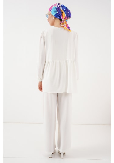 Kadın Önü Bağcıklı Tunik Pantolon İkili Takım 6744 - Beyaz Beyaz Kadın Önü Bağcıklı Tunik Pantolon İkili Takım 6744 - Beyaz Beyaz