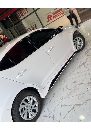 hyundai elentra marşpiyel takımı( 2016...)----fibersan tuning